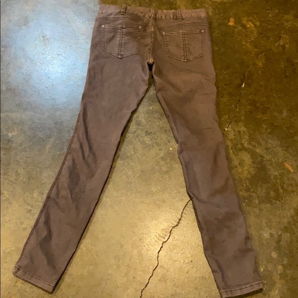 Jeans - Picture 2 of 3